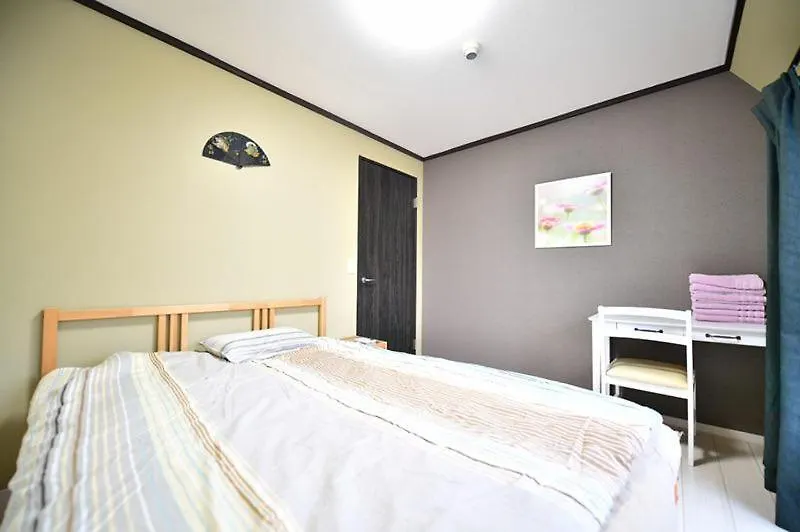 Apartament 901 Three Bedrooms Large Apt At Jr Shinjuku Station新宿二丁目 Tokio Japonia