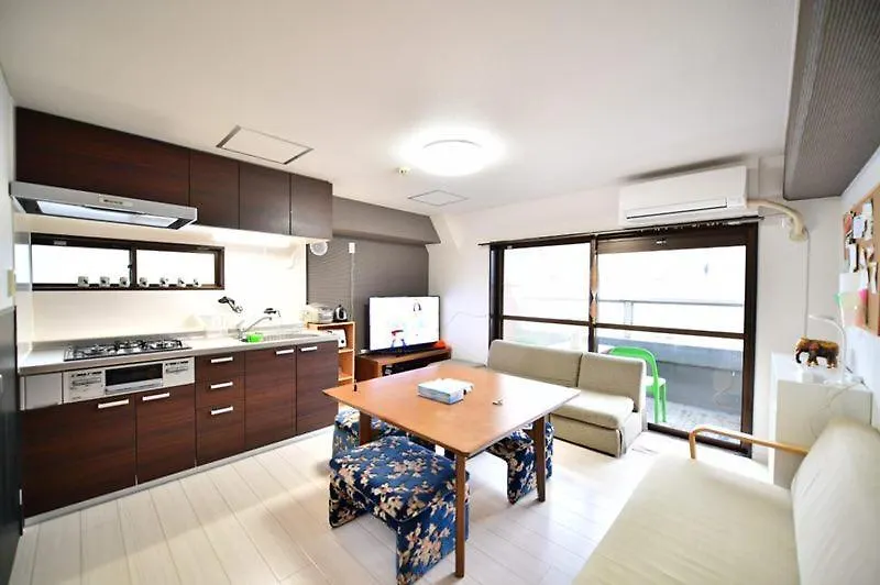 901 Three Bedrooms Large Apt At Jr Shinjuku Station新宿二丁目 Tokio