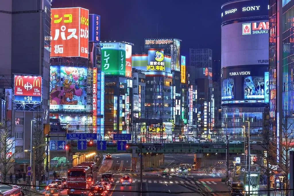 901 Three Bedrooms Large Apt At Jr Shinjuku Station新宿二丁目 Tokio 0*,  Japonia