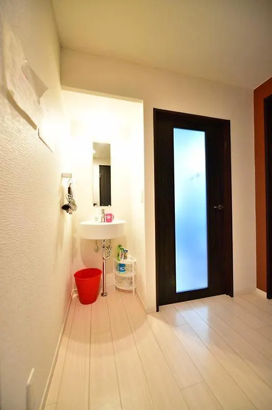 טוקיו 901 Three Bedrooms Large Apt At Jr Shinjuku Station新宿二丁目 דירה